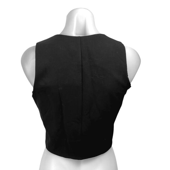 NEW Olivaceous Women's Black Sleeveless V-neck Button Crop Blazer Vest Top Sz M - Picture 2 of 4